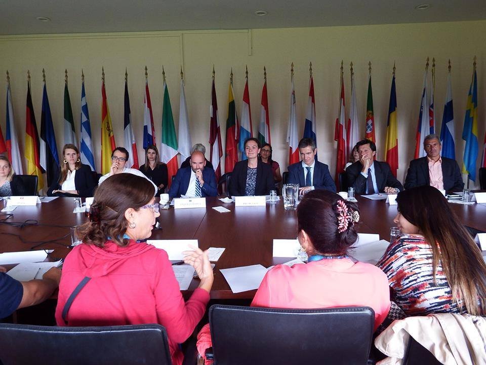Reunión con diplomáticos